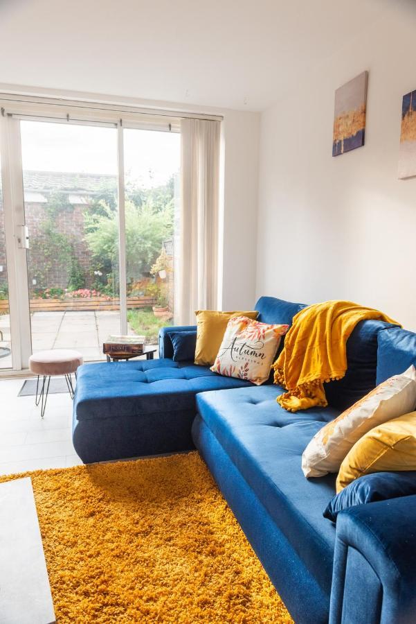 Spacious House Near Kings Cross Villa ลอนดอน ภายนอก รูปภาพ